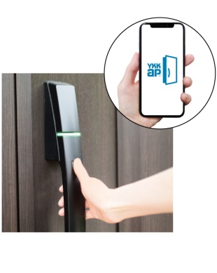 イマドキ人気の玄関ドアとは…？！