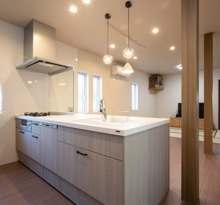 ご夫婦と愛犬が心地よく暮らす、T様邸のフルリノベーション